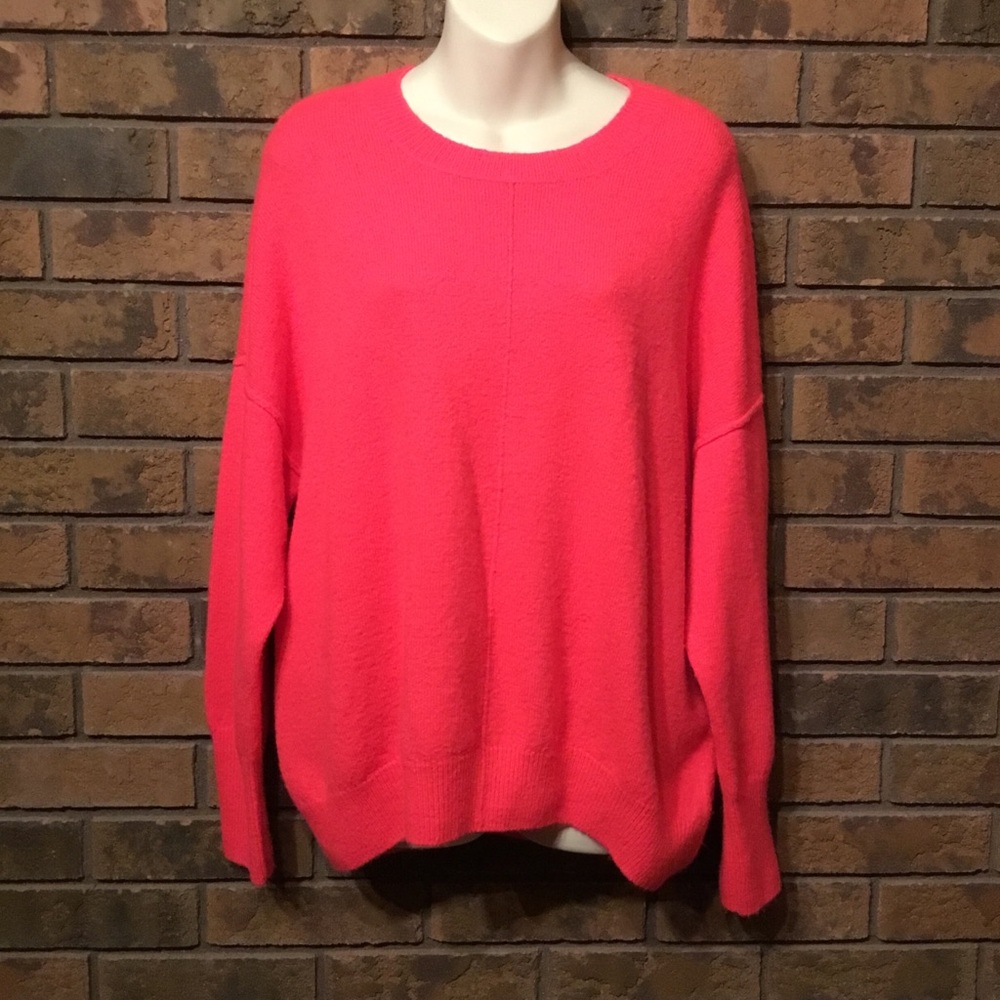 EUC Vince Camuto center seam super soft Coral Pink sweater SZ L